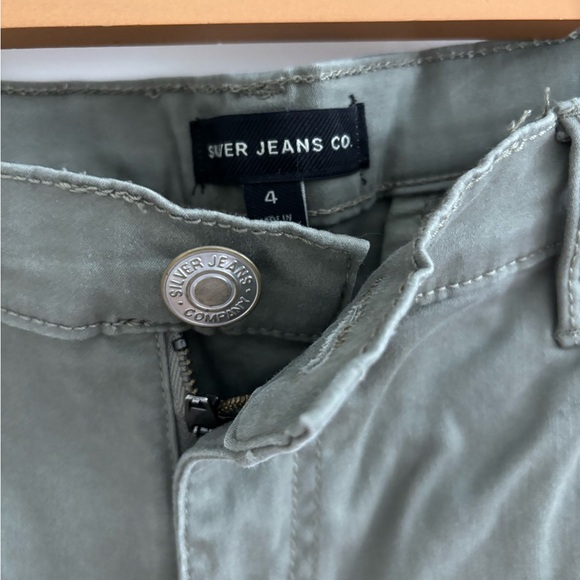 Silver Jean - Cargo shorts- Size 4 - Picture 3 of 3